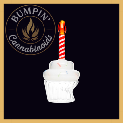 Cupcake Hand Glass