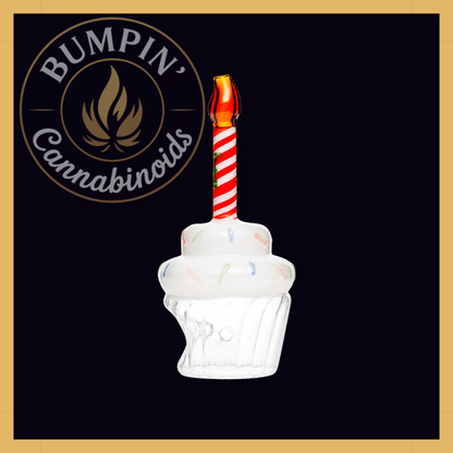 Cupcake Hand Glass